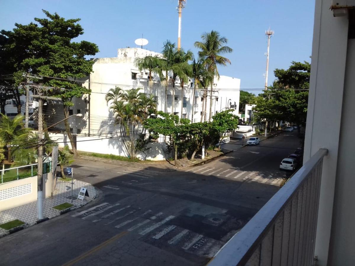 A 250M Da Praia Da Enseada 瓜鲁雅 外观 照片